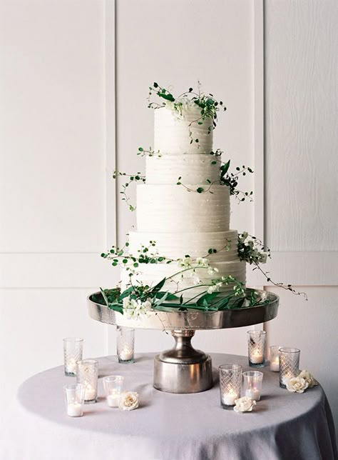 5 Tier Wedding Cakes, White Wedding Cakes, Simple Wedding Cake, Modern Wedding Cake, Organic Wedding, White Wedding Cake, Elegant Wedding Cakes, Wedding Cake Inspiration, Tiered Wedding Cake