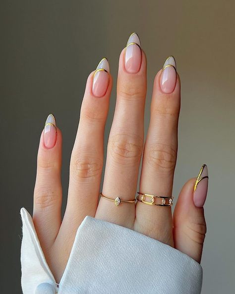 Almond Shaped Nails With French Tip, Vacay French Tip Nails, French Tip With Art Design, Donut Glaze French Tip Nails, Gold Tipped Acrylic Nails, Gel Nail Inspo Art Designs, Chrome French Tip With Design, Wedding Nails Design Simple, Nail Design With French Tip