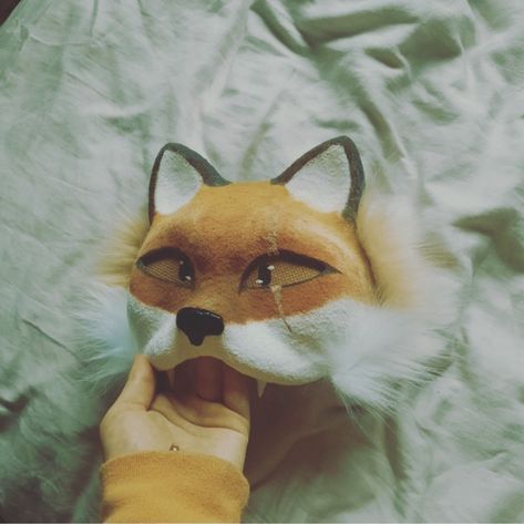 Therian Fox Mask Red Fox Therian Mask Ideas, Therian Mask Fox Ideas, Marble Fox Therian Mask, Artic Fox Therian Mask, Fox Therian Art, Therian Mask Ideas Fox Red, Therian Mask Ideas Coyote, Fox Mask Therian, Red Fox Therian Mask