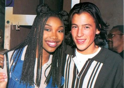 Brandy In The 90s, 2000s Makeup Looks, Andrew Keegan, Brown Princess, 90’s Nostalgia, Brandy Norwood, Glow In Dark Party, Rory Culkin, Short Box Braids Hairstyles