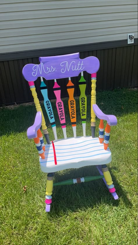 Teacher Painted Chair, Teacher Rocking Chair Painted Diy, Diy Teacher Chair, Painted Rocking Chairs For Classroom, Teacher Rocking Chair Painted, Classroom Rocking Chair, Teacher Rocking Chair, Teacher Rocking Chairs, Teacher Stool