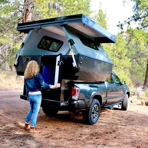 Diy Slide, Truck Camper Shells, Slide In Truck Campers, Truck Bed Tent, Pop Up Truck Campers, Pop Top Camper, Camper Tops, Diy Camper Trailer, Pickup Camper