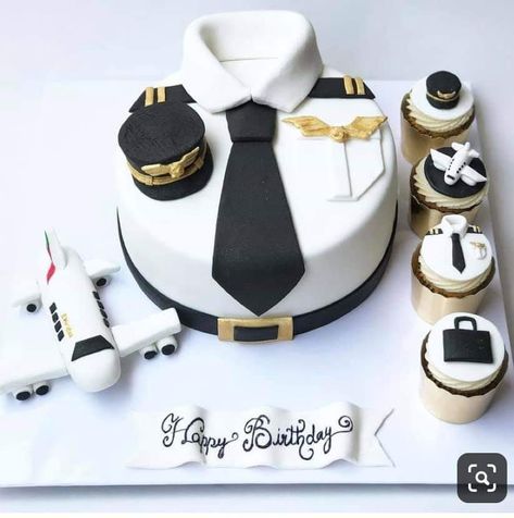 Planes Birthday Cake, Airplane Birthday Cakes, Pilot Party, Pilots Birthday, Airplane Cake, Planes Birthday, Airplane Birthday Party, Cake Aesthetic, Cakes To Make