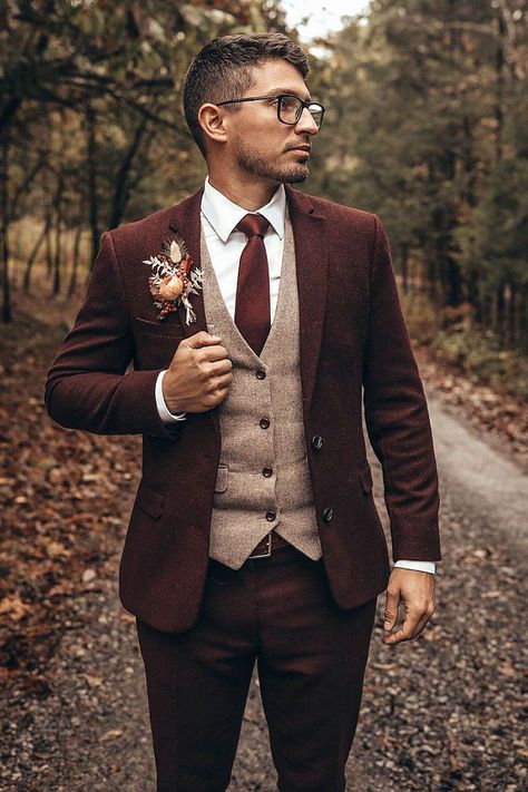 One stylish groom outfit is ideal for your groom. From my experience, this suit works perfectly with a formal setting. Save that to your wedding board. Fall Groomsmen Attire, Fall Groomsmen, Fall Wedding Groomsmen, Fall Wedding Suits, Fall Groom, Wedding Groomsmen Attire, Classic Tuxedo, Burgundy Suit, Wedding 2025