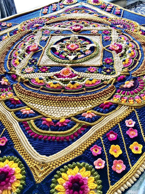 Crochet Flower Granny Square Pattern, Crochet Square Blanket, Advanced Crochet, Crochet Fairy, Crochet Bedspread Pattern, Crochet Rug Patterns, Crochet Mandala Pattern, Crochet Blanket Afghan, Crochet Design Pattern