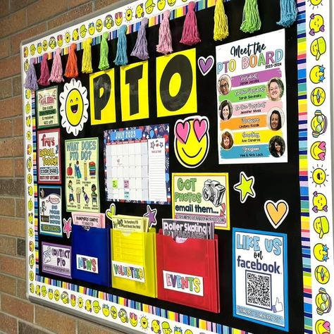 Parent Council Bulletin Boards, Pta Back To School Bulletin Boards, Ptsa Bulletin Board Ideas, Pto Board Ideas, Pto Table Display, Book Fair Spirit Week Ideas, Back To School Pto Table, Fundraiser Bulletin Board Ideas, Pto Trifold Board