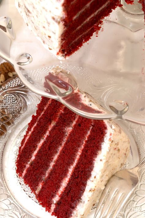 Sylvia's Red Velvet Cake | CDKitchen.com Food Thread, Red Velvet Cake Aesthetic, Red Velvet Cake Recipe Easy, Sugar Pecans, Red Velvet Desserts, Velvet Cakes, Southern Cake, Red Cupcakes, Velvet Cake Recipes