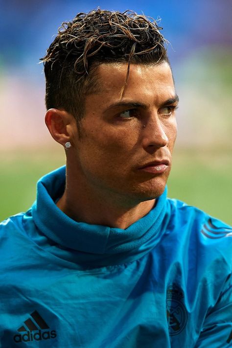 Ronaldo Noodle Hair, Noodle Hair, Cristiano Ronaldo Hairstyle, Ronaldo Wallpaper, Ronaldo Goals, Ronaldo Pictures, Cristino Ronaldo, Ronaldo Real Madrid, Ronaldo Real