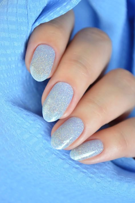 Nail Design Light Blue, Blue Nail Designs Summer, Nail Light Blue, Light Blue Nails With Design, Blue Nails With Design, Blue Glitter Nail Polish, Blue Nail Design, Light Blue Nail, Light Blue Nail Designs