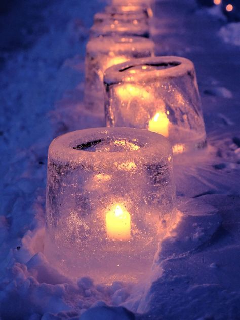 Ice Luminaries Diy, Ice Sculptures Diy, Diy Ice Sculpture, Ice Luminaries How To Make, Ice Sculptures Party, Diy Luminaries Outdoor, Christmas Luminaries Diy, Ice Candles Diy, Diy Luminaries