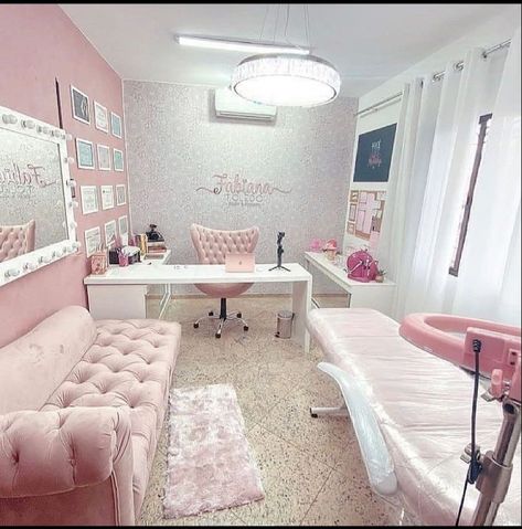 SI ERES LASHISTA, ESTAS IDEAS DE ESTUDIO TE VAN A ENCANTAR Desain Salon Kuku, Lash Room Decor Ideas, Lash Room Ideas, Nail Salon Interior Design, Lash Room Decor, Tech Room, Nail Salon Interior, Beauty Room Salon, Esthetician Room Decor