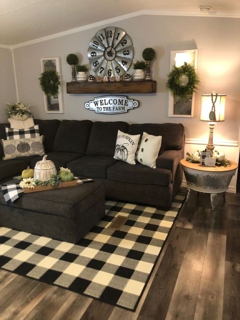 Rustic Look Living Room, Farmhouse Theme Living Room, Farmhouse Apartment Decor Small Spaces, Small Living Room Ideas Farmhouse, Gray Farmhouse Living Room, Small Farmhouse Living Room Ideas, Cozy Modern Home Decor, Farmhouse Rustic Living Room, Farmhouse Style Living Room Decor