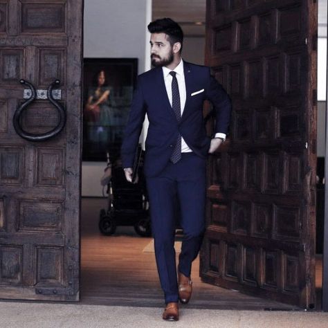 Business Professional Navy Blue Suit Brown Shoes Styles For Men Blue Suit Brown Shoes, Farewell Dress, Gentleman Mode, Man In A Suit, Blue Suits, Blue Suit Men, Fashionable Men, Dapper Dudes, Suits Men