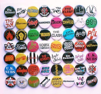 70's Punk New Wave Band Collection - 56 Badges inc The Damned, The Clash etc | eBay Band Badges, New Wave Outfits, New Wave Aesthetic, Punks 70s, Punk Badges, 70s Punk, Badge Ideas, Punks Not Dead, Punk Pins