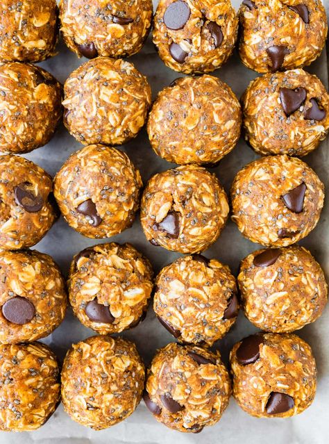 Pumpkin Protein Balls - Eating Bird Food Pumpkin Protein Balls, Oats Snacks, Bird Food Recipes, Pumpkin Protein, Butternut Squash Puree, Pumpkin Spice Everything Nice, Eating Bird Food, Healthy Meal Prep Recipes, Food Protein