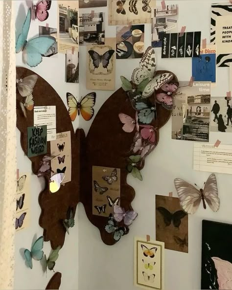 #homedecor, #interiordesign, #homedesign, #decor inspiration Butterfly On Wall Decor Ideas, Aesthetic Room Stickers, Butterfly Room Decor Aesthetic, Butterfly Interior Design, Butterfly Decorations Bedroom, Photo Wall Home, Diy Moss, Zimmer Diy, Hostel Room