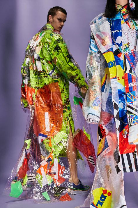 ARTS THREAD Portfolios: BORBALA FERENCZ, Budapest, Hungary -   "This collection is inspired from the waste that the fashion industry creates. Shreds, second-hand clothes are upcycled and given a new preciosity. The silhouette of the outfits are inspired from 17th century royal garments, in contrast with today’s fast fashion items." #upcycling #fashion #recycling #repurposing Sustainable Fashion Upcycling, Fashion Upcycling, Trash Fashion, Recycled Outfits, Upcycled Denim Jacket, Hand Fashion, Upcycle Clothes Diy, Recycled Fashion, Fashion Revolution