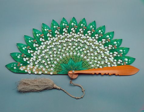 Austrian History, Maria Feodorovna, Lilies Of The Valley, Antique Fans, Folding Fans, Hermitage Museum, Fan Decoration, Vintage Fans, Folding Fan