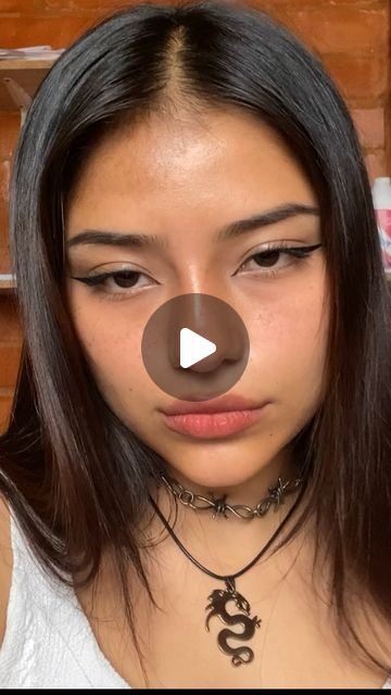 Paula Avella on Instagram: "🖤
Eyeliner @flowerknows_global 
.
.
.
.
.
#delineador #delineado #delineados #cateyeliner #cateye #makeup #makeuptutorial" Pretty Eyeliner, Cat Eyeliner, Eyeliner, Makeup, On Instagram, Quick Saves, Instagram, Make Up