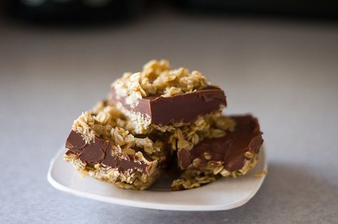 No Bake Chocolate/Peanut Butter Oat Bars No Bake Chocolate Oat Bars, Chocolate Oat Bars, Peanut Butter Oat Bars, Oatmeal Bars Recipes, Chocolate Oatmeal Bars, Chocolate Oats, Chocolate Oatmeal, Oat Bars, Bars Cookies