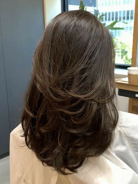 Layered Haircuts For Medium Hair, Haircut Inspo, Hairstyles For Layered Hair, Hair Stylies, Haircuts Straight Hair, Haircuts For Medium Hair, Haircuts For Long Hair, Cut My Hair, Hair Inspo Color