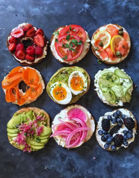 Creative And Delicious Bagel Breakfast Ideas | momooze.com Healthy Food Instagram, Breakfast Bagel, Low Carb Diets, Healthy Instant Pot Recipes, Quick Healthy Meals, Quick Healthy, Easy Healthy Dinners, Instagram Food, Good Healthy Recipes