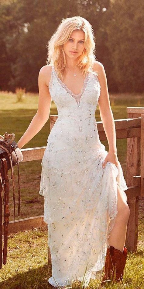 Country Wedding Dresses With Boots, Wedding Dresses With Boots, Country Chic Wedding Dress, Cowgirl Wedding Dress, Western Style Wedding Dress, Wedding Renewal Ideas, Country Style Wedding Dresses, Dresses With Boots, Foral Dress