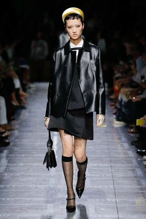 Prada Spring 2019 Ready-to-Wear Collection - Vogue Prada Ready To Wear, Prada Runway, Prada Dress, Prada Collection, Prada Fashion, Prada Spring, 2019 Runway, Devil Wears Prada, Miuccia Prada