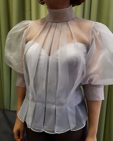 Image may contain: one or more people and people standing Organza Outfit, Organza Tops, Filipiniana Dress, Dresses By Pattern, Organza Blouse, Organza Top, Organza Dress, Silk Organza, Moda Vintage