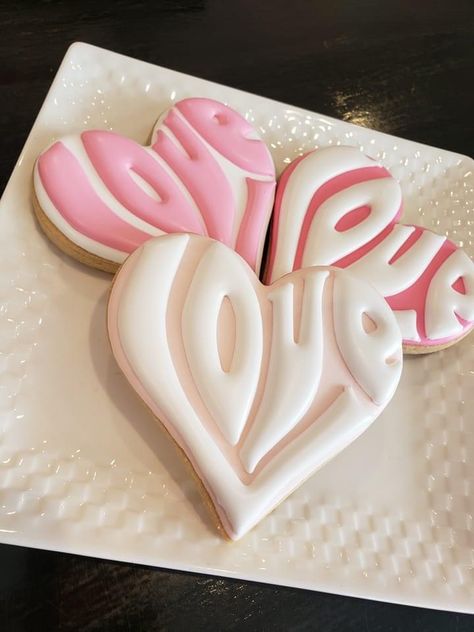 Heart Shaped Sugar Cookies, Valentines Day Sugar Cookies, Valentine Cookies Decorated, No Bake Sugar Cookies, Cookies Valentines, Valentine Sugar Cookies, Valentines Baking, Royal Iced Cookies, Cookies Theme