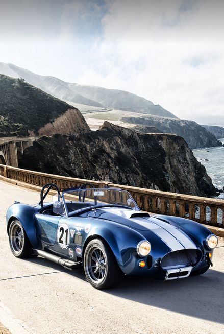 Shelby Cobra. Beautiful car. 240z Datsun, Mini Vans, Luxe Auto's, Vintage Auto's, Shelby Cobra 427, Cars Bikes, Ac Cobra, Car Pics, Cars Vintage