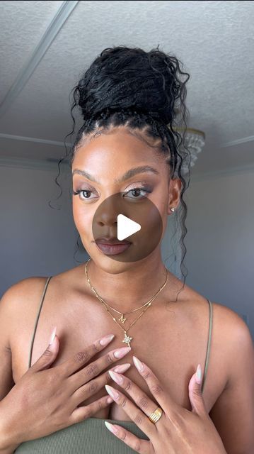 Heat Free® Hair on Instagram: "Protective style season has arrived and @lynnswayxx is ready to show up and show out all summer long in our new Luxe Braiding Collection✨. ⁣ ⁣ We love how her braider used 3 18” bundles of our Boho Deep Wave 100% Human Braiding hair for her medium boho knotless braids to achieve this natural, beautiful, and lightweight look!⁣ ⁣ ⁣ Once paired with our  Perfect Extensions Kit for Wavy/ Curly Textures you get beautifully defined curls ready for all that summer has to offer ☀️.⁣ ⁣ Find your best summer protective style at heatfreehair.com (link in bio). ⁣ ⁣ ⁣ ⁣ ⁣ ⁣ ⁣ ⁣ #braidseason #bohobraids #bohoknotless  #goddessbraids #bohoknotlessbraids" Side Boho Braid Wedding Hairstyles, Deep Wave Knotless Braids, Boho Knotless Updo Styles, Styling Boho Braids Black Women, Styles With Boho Knotless Braids, Boho Braids For Wedding, Shaved Sides Braids Hairstyles, Wedding Knotless Braid Hairstyles, Knotless Braids Updo Styles