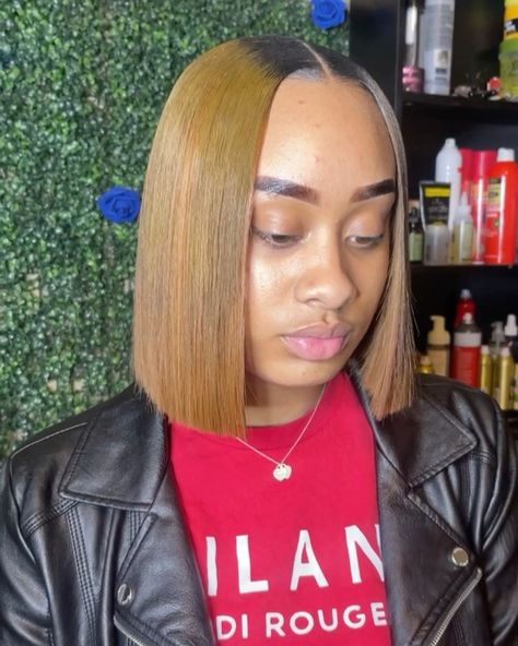 TOPNOTCHHANDS LLC on Instagram: “Love a good cut 😍 #Chicagostylist #bob #Chicagohair #chicagobluntcut #bluntcut #evencut #chicagohairstylist #bondinbob #quickweave…” Quick Weave, Love A, Hair Stylist, Hair Styles, Hair, On Instagram, Instagram