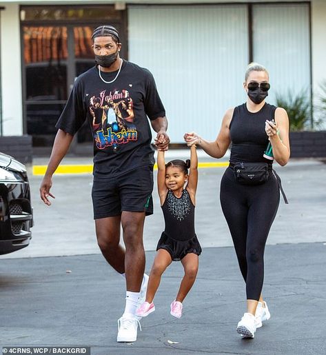 Khloe Kardashian True, Tristan Thompson And Khloe, Mens Drip, Malika Haqq, Khloe And Tristan, Karjenner Family, Kim Khloe Kourtney, Khloe Kardashian Tristan Thompson, Jenner Kids