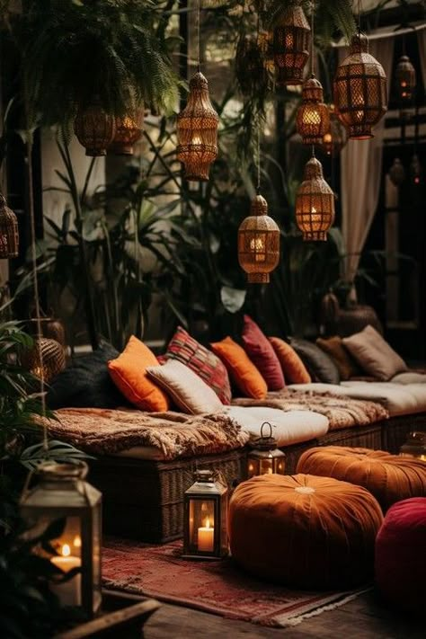 https://decomagz.com/18-inspiring-boho-living-room-ideas-that-are-full-of-design-inspo/ Living Room Design Boho, Boho Living Room Inspiration, Bohemian Decor Inspiration, Bohemian Living Rooms, Living Room Decor Inspiration, Boho Living Room Decor, Deco Boheme, Home Decor Ideas Bedroom, Boho Room