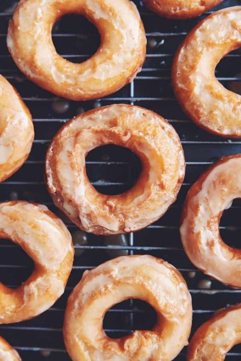 Sweet Vegan Snacks, Old Fashioned Doughnuts Recipe, Hot For Food, Alkaline Meals, Old Fashioned Donut, Vegan Doughnuts, November Thanksgiving, Vegan Donuts, Doughnut Recipe