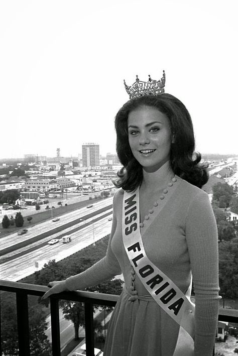 Miss Janice: What Would Suzanne Sugarbaker Do? Miss Florida, Miss Teen Usa, Then And Now Photos, Delta Burke, Miss Usa, Miss America, Beauty Queens, Up Girl, The Girl Who