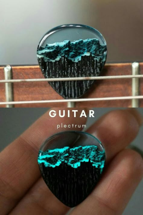 Resin Guitar Pick, Resin Guitar, Cool Guitar Picks, Guitar Plectrum, Guitar Picks Personalized, Gift For Musician, Guitar Obsession, Guitar Pics, Guitar Gifts