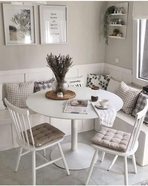 Small Corner Table Kitchen, Bench In The Kitchen, Small Dining Room Corner Ideas, Living Room L Shape Sofa, Kitchen Corner Table, Tiny Dining Room Ideas, Corner Breakfast Nook, Corner Dining Table, Modern Breakfast Nook