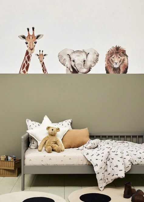 Jungle Baby Room, Kids Jungle Room, Jungle Bedroom, Jungle Safari Animals, Ideas Habitaciones, Baby Boy Room Decor, Jungle Room, Animal Wall Decals, Nursery Room Design