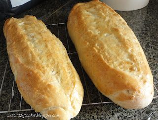 Crusty Italian Bread Recipe, Italian Bread Recipe, Crusty Italian Bread, Crusty Bread Recipe, Italian Bread Recipes, Bread Recipes Easy, Homemade Bread Recipes Easy, Homemade Bread Recipes, Artisan Bread Recipes