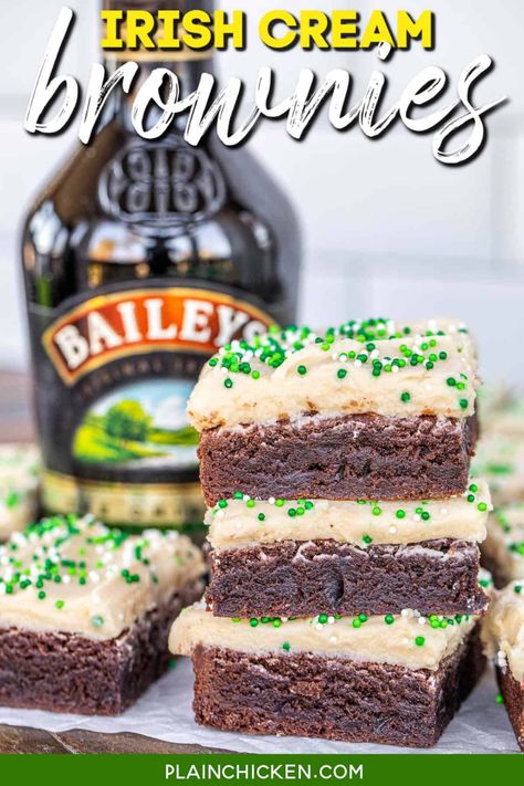 Baileys Irish Cream Brownies – boxed brownie mix made with Bailey’s Irish Cream and topped with a homemade Irish Cream Buttercream frosting. They are a snap to make and taste amazing! A must for St. Patrick’s Day! Irish Car Bomb Brownies, Irish Buttercream Frosting, Irish Cream Brownies, Irish Cream Frosting, Homemade Baileys, Homemade Irish Cream, Irish Car, Brownie Frosting, Cream Cheese Brownies