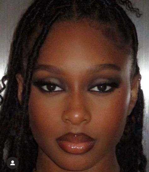 90s Makeup Look, Sultry Makeup, Brown Girls Makeup, 90s Makeup, Makeup For Black Skin, Brown Skin Makeup, Dope Makeup, Edgy Makeup, Black Makeup