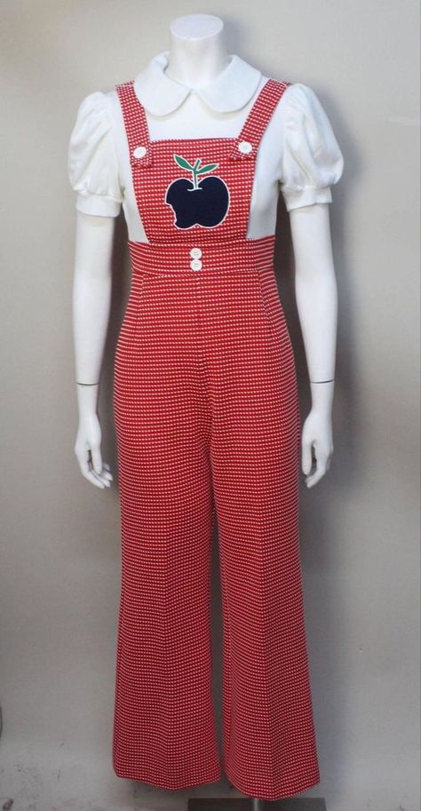 1960s Outfits, 1960s Mod, Overall Jumpsuit, 20th Century Fashion, 60s Fashion, Trending Fashion, Colourful Outfits, Cool Clothes, Character Outfits