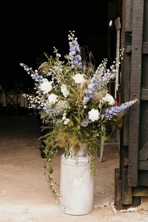 Beautiful Lilac and White Wedding Flowers in Rustic Milk Churn Country Wedding Flowers Rustic, April Wedding Flowers Uk, Rustic Flower Arrangements Wedding, Milk Churn Wedding Flowers, Wedding Flower Arrangements Ideas, Farmers Wedding, Lilac And White Wedding, Farm Themed Wedding, Rustic Church Wedding