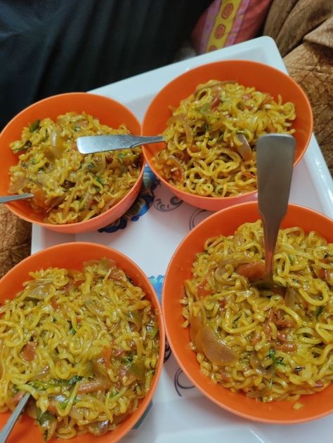 Maggi Images, Maggi Pic, Nashta Pic Snapchat, Cute Breakfast Ideas Aesthetic, Maggi Snapchat Story, Maggi Photo, Maggi Snap Story, Snap Of Food, Maggi Snap