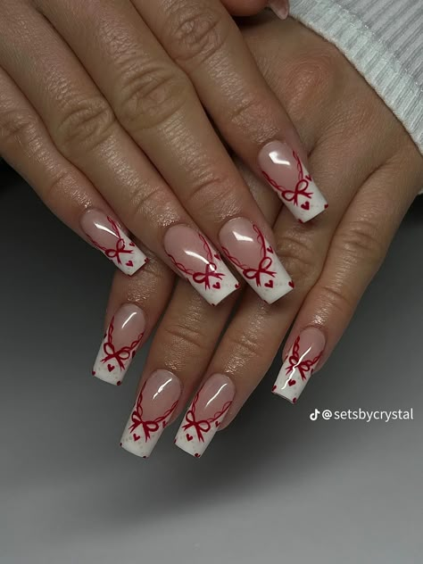 Red Nail Art Almond Shape, Hearts And Bows Nails, Creative Valentines Nails, Ldr Nails, How Nails, Lace French Tip Nails, Red Nails With Bow, Bow Nail Designs, Soya Mumu