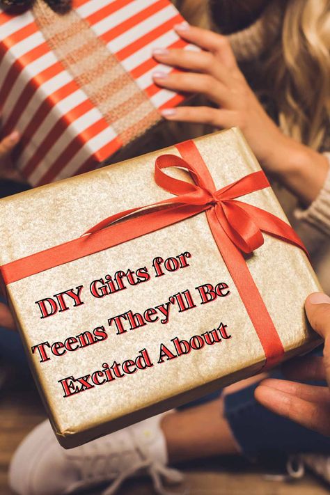 27 DIY Gifts for Teens They'll Actually Be Excited About - momma teen Gifts For Teen Students, Sewing Gifts For Teenage Girls, Homemade Gifts For Teenage Girls Diy, Personalized Gifts For Teens, Diy Teen Girl Gifts, Diy Gift For Daughter, Tiny Gift Ideas Diy, Fun Gifts For Teens, Diy Gifts For Teenage Girl