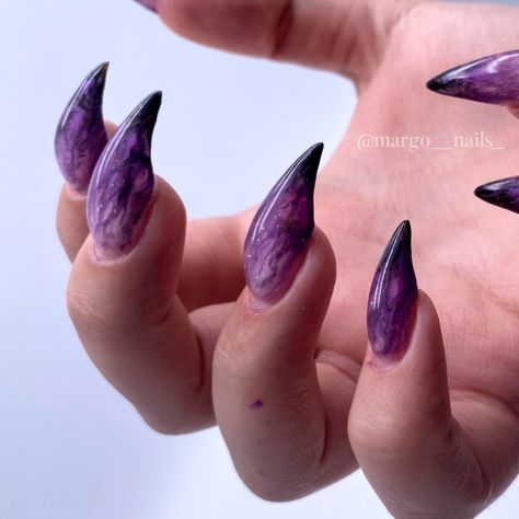 Cat Shape Nails, Purple Claw Nails, Clawdeen Nail Ideas, Kitten Claw Nails, Claw Shape Nails, Short Claw Nails Designs, Raptor Claw Nails, Cat Nails Shape, Vein Nails