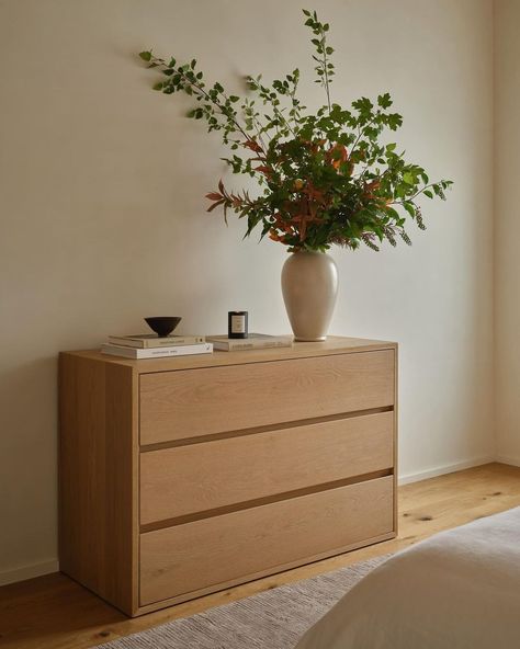 Instagram Dresser Oak, Jenni Kayne Home, Dresser Inspo, Solid Wood Dresser, Oak Dresser, Bedroom Furniture Ideas, Furniture Dimensions, Inspired Bedroom, White Oak Wood